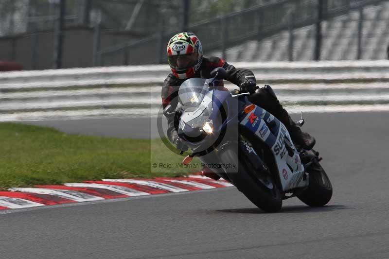 Motorcycle action photographs;Trackday digital images;brands;brands hatch photographs;event digital images;eventdigitalimages;motor racing london;no limits trackday;peter wileman photography;trackday;trackday photos