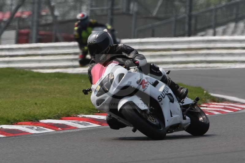 Motorcycle action photographs;Trackday digital images;brands;brands hatch photographs;event digital images;eventdigitalimages;motor racing london;no limits trackday;peter wileman photography;trackday;trackday photos