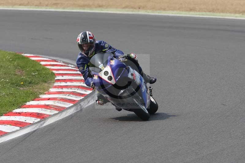 Motorcycle action photographs;Trackday digital images;brands;brands hatch photographs;event digital images;eventdigitalimages;motor racing london;no limits trackday;peter wileman photography;trackday;trackday photos