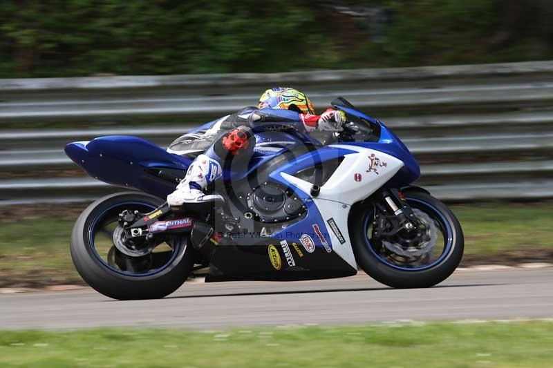 Motorcycle action photographs;Trackday digital images;brands;brands hatch photographs;event digital images;eventdigitalimages;motor racing london;no limits trackday;peter wileman photography;trackday;trackday photos