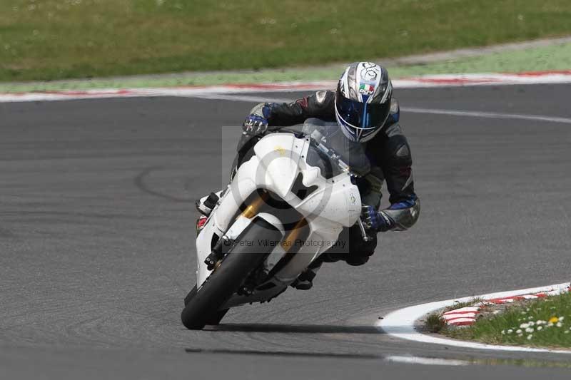 Motorcycle action photographs;Trackday digital images;brands;brands hatch photographs;event digital images;eventdigitalimages;motor racing london;no limits trackday;peter wileman photography;trackday;trackday photos