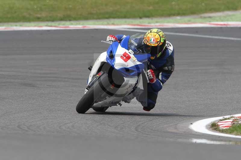 Motorcycle action photographs;Trackday digital images;brands;brands hatch photographs;event digital images;eventdigitalimages;motor racing london;no limits trackday;peter wileman photography;trackday;trackday photos
