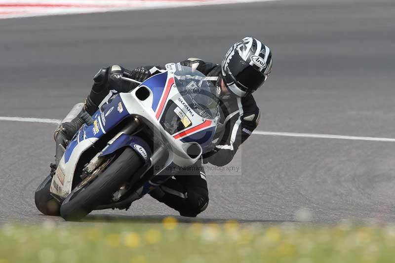 Motorcycle action photographs;Trackday digital images;brands;brands hatch photographs;event digital images;eventdigitalimages;motor racing london;no limits trackday;peter wileman photography;trackday;trackday photos