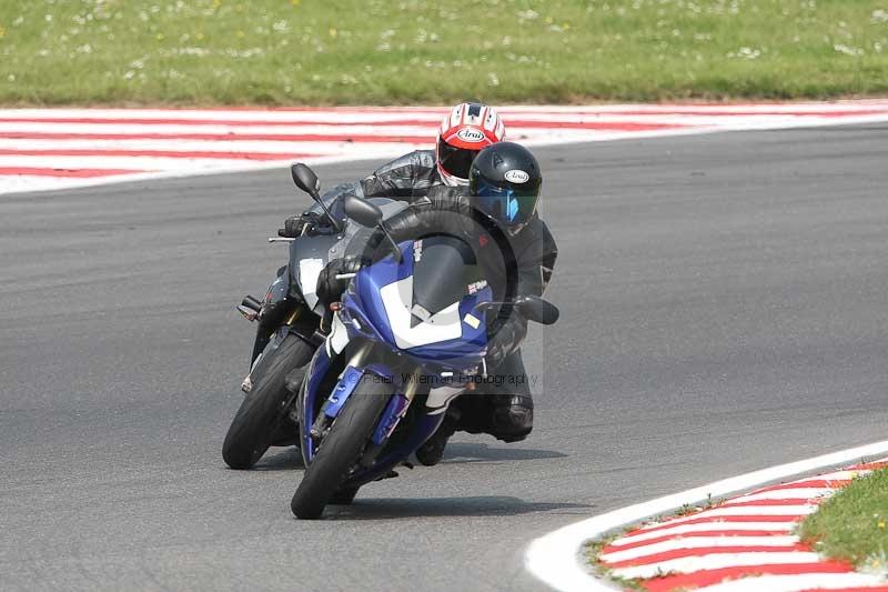 Motorcycle action photographs;Trackday digital images;brands;brands hatch photographs;event digital images;eventdigitalimages;motor racing london;no limits trackday;peter wileman photography;trackday;trackday photos