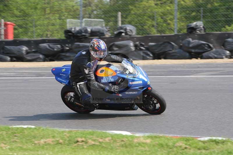 Motorcycle action photographs;Trackday digital images;brands;brands hatch photographs;event digital images;eventdigitalimages;motor racing london;no limits trackday;peter wileman photography;trackday;trackday photos