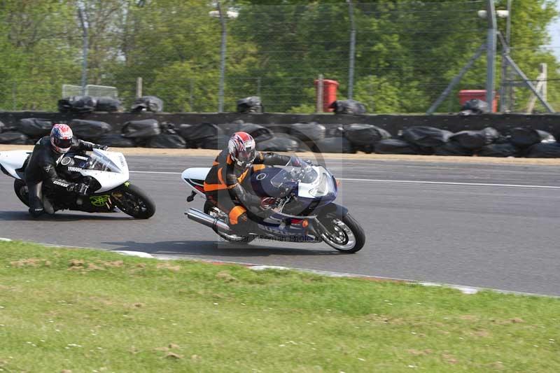 Motorcycle action photographs;Trackday digital images;brands;brands hatch photographs;event digital images;eventdigitalimages;motor racing london;no limits trackday;peter wileman photography;trackday;trackday photos