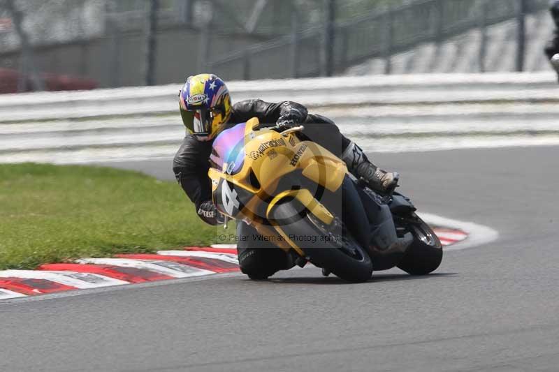 Motorcycle action photographs;Trackday digital images;brands;brands hatch photographs;event digital images;eventdigitalimages;motor racing london;no limits trackday;peter wileman photography;trackday;trackday photos