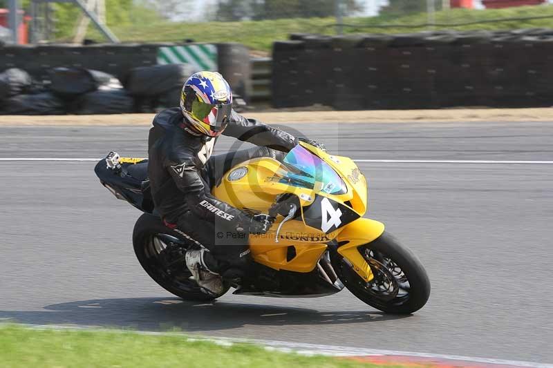 Motorcycle action photographs;Trackday digital images;brands;brands hatch photographs;event digital images;eventdigitalimages;motor racing london;no limits trackday;peter wileman photography;trackday;trackday photos