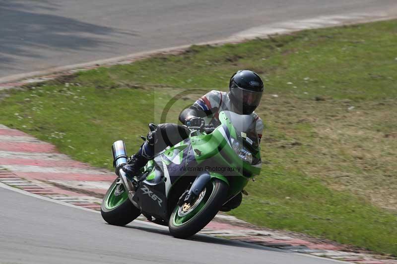 Motorcycle action photographs;Trackday digital images;brands;brands hatch photographs;event digital images;eventdigitalimages;motor racing london;no limits trackday;peter wileman photography;trackday;trackday photos