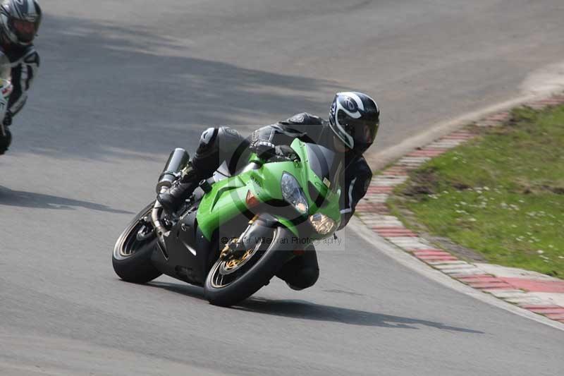 Motorcycle action photographs;Trackday digital images;brands;brands hatch photographs;event digital images;eventdigitalimages;motor racing london;no limits trackday;peter wileman photography;trackday;trackday photos