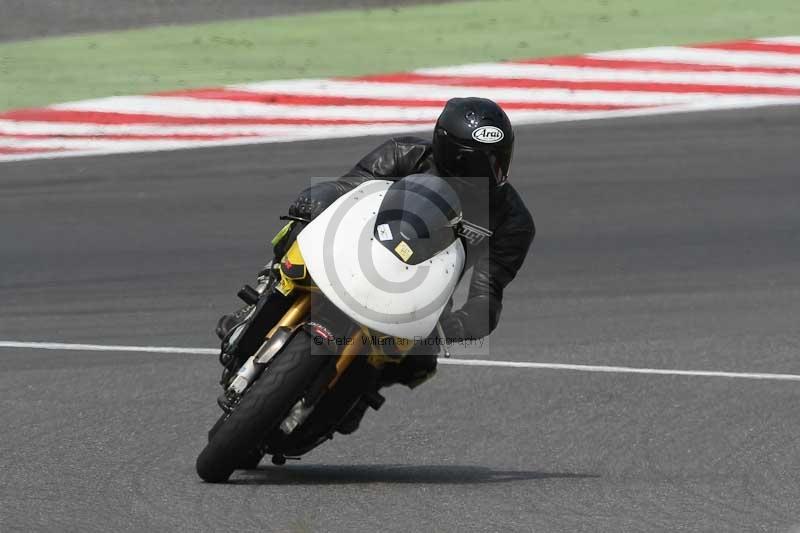 Motorcycle action photographs;Trackday digital images;brands;brands hatch photographs;event digital images;eventdigitalimages;motor racing london;no limits trackday;peter wileman photography;trackday;trackday photos