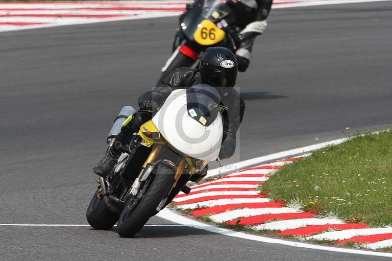 Motorcycle action photographs;Trackday digital images;brands;brands hatch photographs;event digital images;eventdigitalimages;motor racing london;no limits trackday;peter wileman photography;trackday;trackday photos