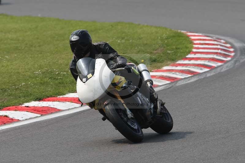 Motorcycle action photographs;Trackday digital images;brands;brands hatch photographs;event digital images;eventdigitalimages;motor racing london;no limits trackday;peter wileman photography;trackday;trackday photos