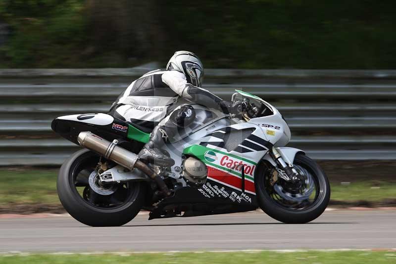 Motorcycle action photographs;Trackday digital images;brands;brands hatch photographs;event digital images;eventdigitalimages;motor racing london;no limits trackday;peter wileman photography;trackday;trackday photos