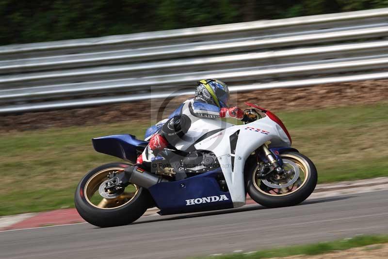 Motorcycle action photographs;Trackday digital images;brands;brands hatch photographs;event digital images;eventdigitalimages;motor racing london;no limits trackday;peter wileman photography;trackday;trackday photos