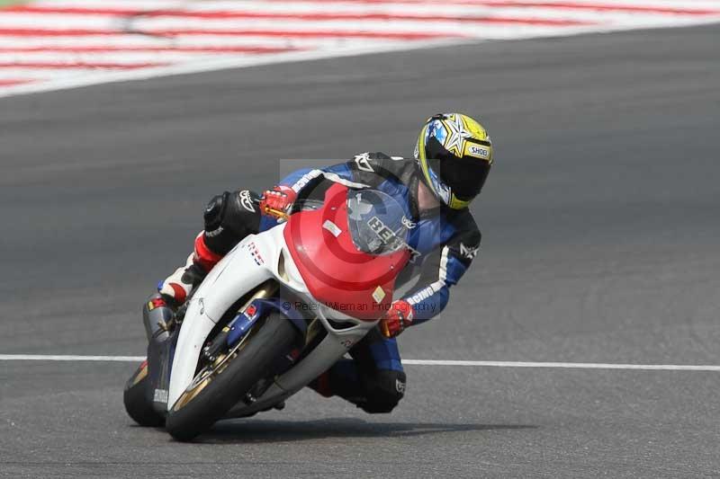 Motorcycle action photographs;Trackday digital images;brands;brands hatch photographs;event digital images;eventdigitalimages;motor racing london;no limits trackday;peter wileman photography;trackday;trackday photos