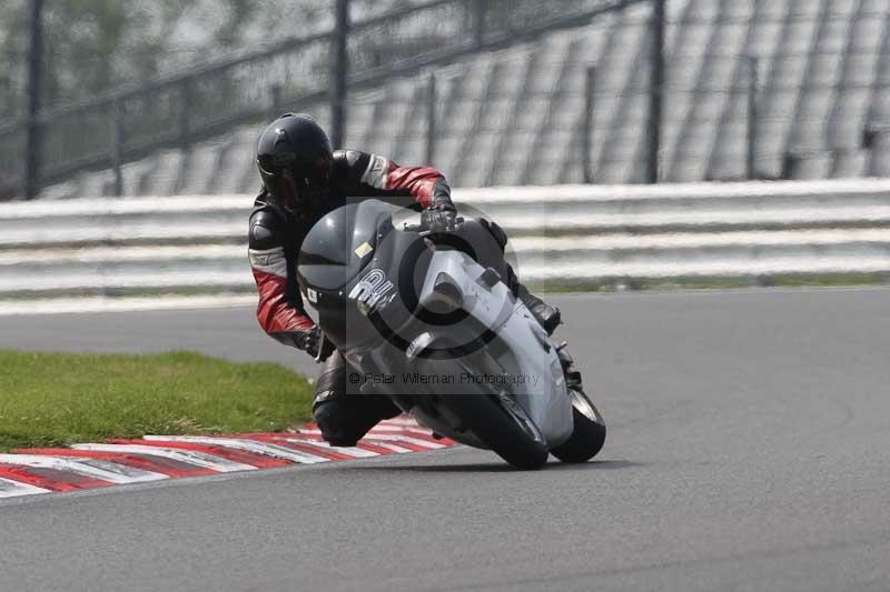 Motorcycle action photographs;Trackday digital images;brands;brands hatch photographs;event digital images;eventdigitalimages;motor racing london;no limits trackday;peter wileman photography;trackday;trackday photos