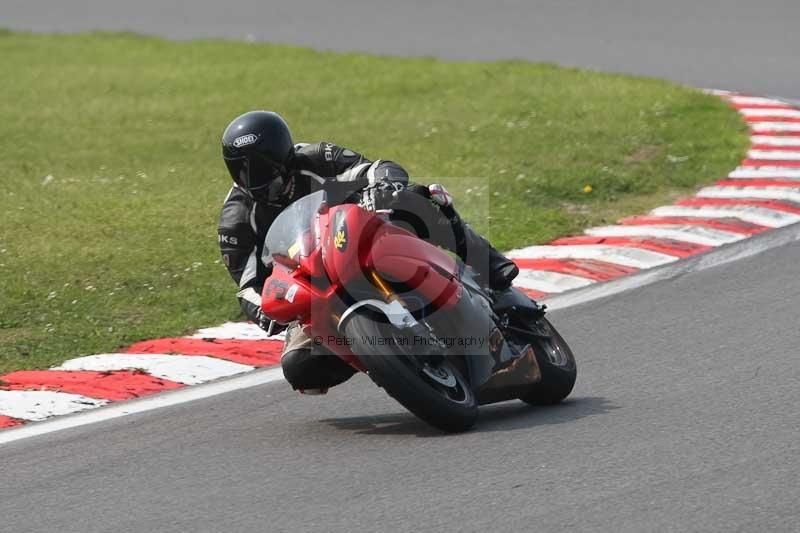 Motorcycle action photographs;Trackday digital images;brands;brands hatch photographs;event digital images;eventdigitalimages;motor racing london;no limits trackday;peter wileman photography;trackday;trackday photos