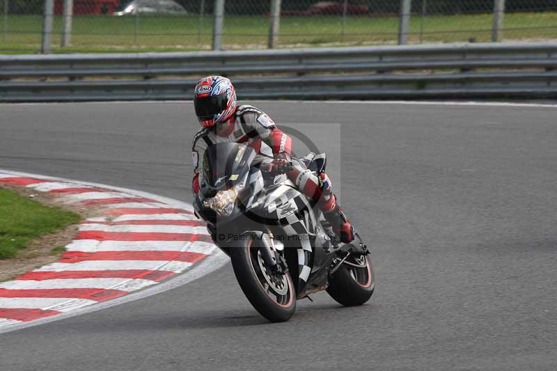 Motorcycle action photographs;Trackday digital images;brands;brands hatch photographs;event digital images;eventdigitalimages;motor racing london;no limits trackday;peter wileman photography;trackday;trackday photos