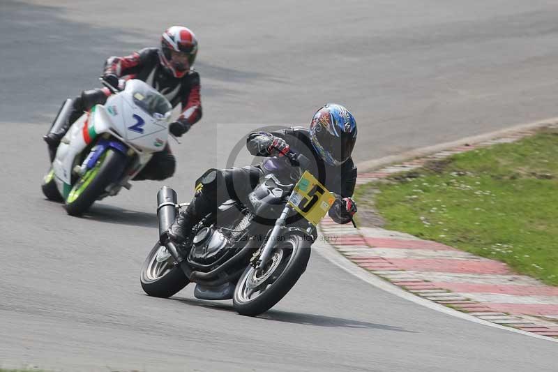 Motorcycle action photographs;Trackday digital images;brands;brands hatch photographs;event digital images;eventdigitalimages;motor racing london;no limits trackday;peter wileman photography;trackday;trackday photos