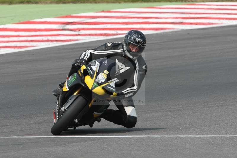 Motorcycle action photographs;Trackday digital images;brands;brands hatch photographs;event digital images;eventdigitalimages;motor racing london;no limits trackday;peter wileman photography;trackday;trackday photos