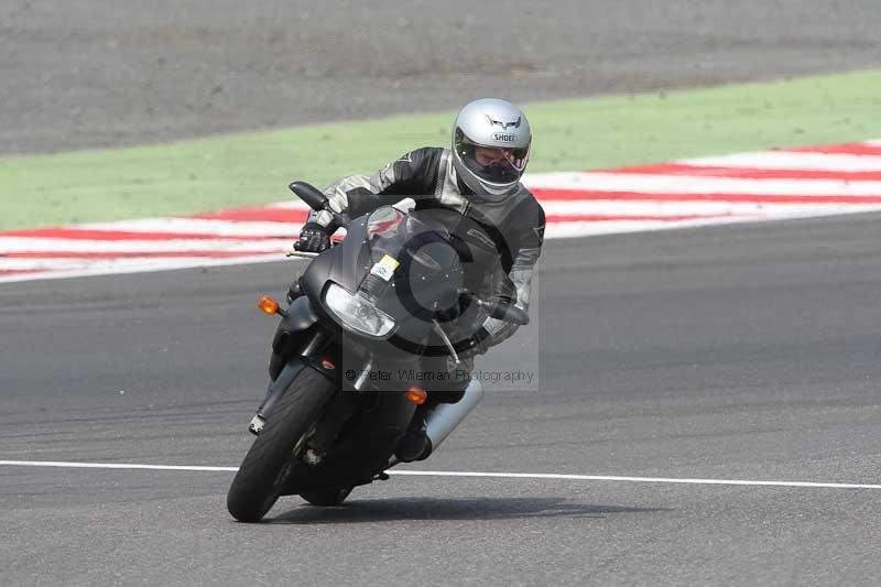 Motorcycle action photographs;Trackday digital images;brands;brands hatch photographs;event digital images;eventdigitalimages;motor racing london;no limits trackday;peter wileman photography;trackday;trackday photos