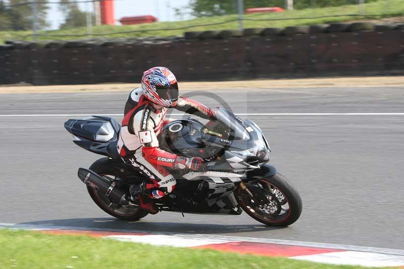 Motorcycle action photographs;Trackday digital images;brands;brands hatch photographs;event digital images;eventdigitalimages;motor racing london;no limits trackday;peter wileman photography;trackday;trackday photos