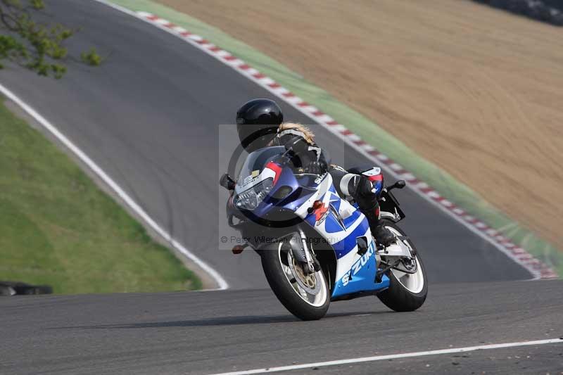 Motorcycle action photographs;Trackday digital images;brands;brands hatch photographs;event digital images;eventdigitalimages;motor racing london;no limits trackday;peter wileman photography;trackday;trackday photos