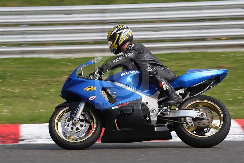 Motorcycle action photographs;Trackday digital images;brands;brands hatch photographs;event digital images;eventdigitalimages;motor racing london;no limits trackday;peter wileman photography;trackday;trackday photos