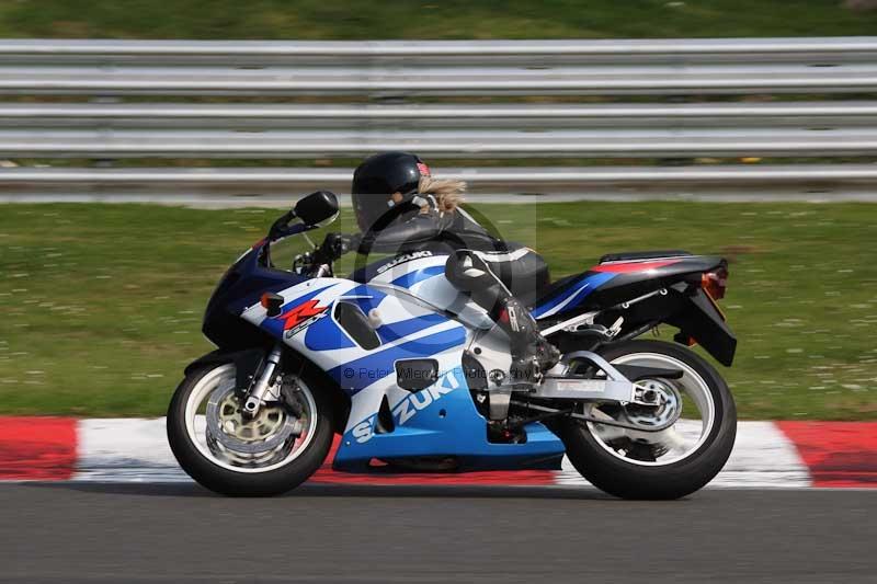 Motorcycle action photographs;Trackday digital images;brands;brands hatch photographs;event digital images;eventdigitalimages;motor racing london;no limits trackday;peter wileman photography;trackday;trackday photos