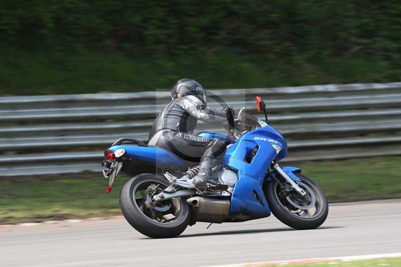 Motorcycle action photographs;Trackday digital images;brands;brands hatch photographs;event digital images;eventdigitalimages;motor racing london;no limits trackday;peter wileman photography;trackday;trackday photos