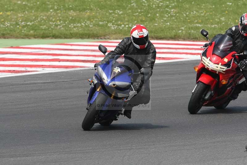 Motorcycle action photographs;Trackday digital images;brands;brands hatch photographs;event digital images;eventdigitalimages;motor racing london;no limits trackday;peter wileman photography;trackday;trackday photos