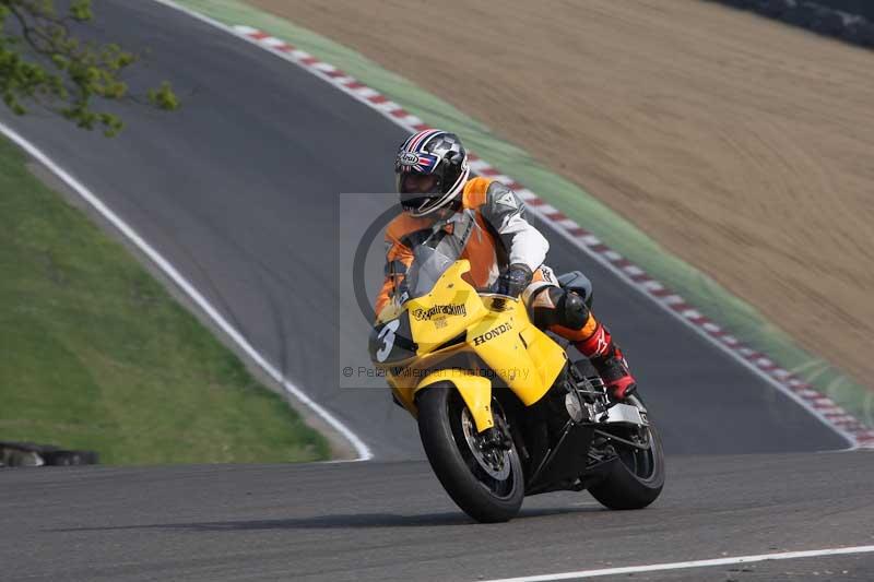 Motorcycle action photographs;Trackday digital images;brands;brands hatch photographs;event digital images;eventdigitalimages;motor racing london;no limits trackday;peter wileman photography;trackday;trackday photos