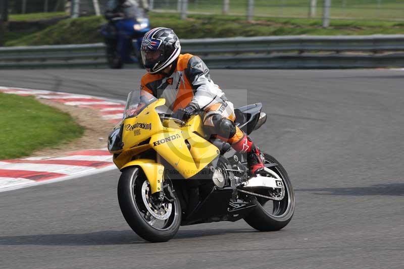 Motorcycle action photographs;Trackday digital images;brands;brands hatch photographs;event digital images;eventdigitalimages;motor racing london;no limits trackday;peter wileman photography;trackday;trackday photos