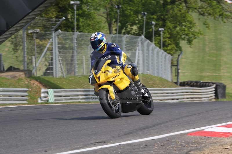 Motorcycle action photographs;Trackday digital images;brands;brands hatch photographs;event digital images;eventdigitalimages;motor racing london;no limits trackday;peter wileman photography;trackday;trackday photos