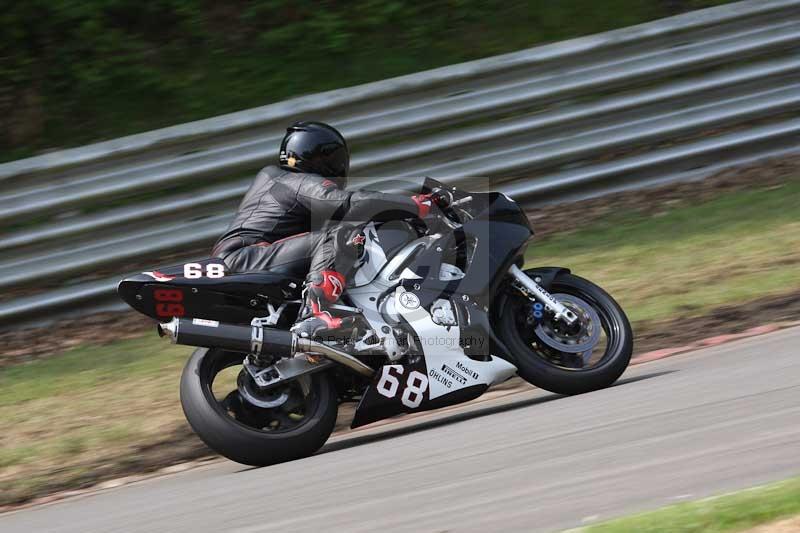 Motorcycle action photographs;Trackday digital images;brands;brands hatch photographs;event digital images;eventdigitalimages;motor racing london;no limits trackday;peter wileman photography;trackday;trackday photos