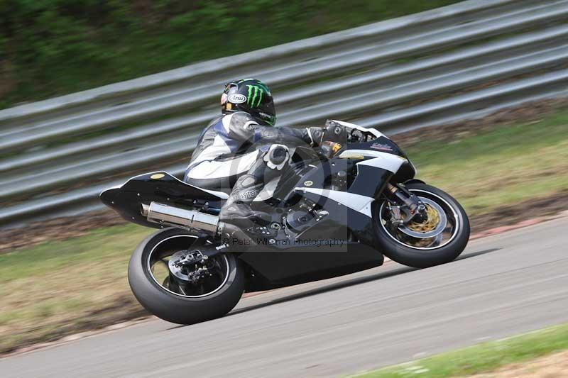 Motorcycle action photographs;Trackday digital images;brands;brands hatch photographs;event digital images;eventdigitalimages;motor racing london;no limits trackday;peter wileman photography;trackday;trackday photos