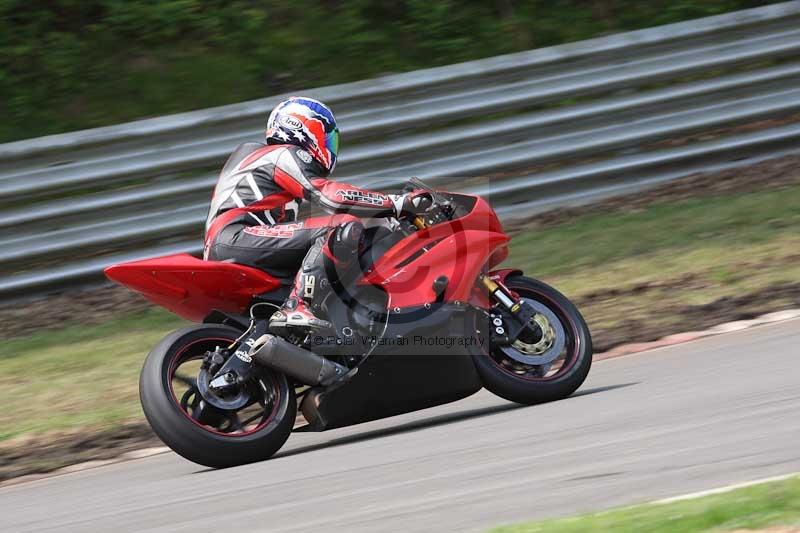 Motorcycle action photographs;Trackday digital images;brands;brands hatch photographs;event digital images;eventdigitalimages;motor racing london;no limits trackday;peter wileman photography;trackday;trackday photos