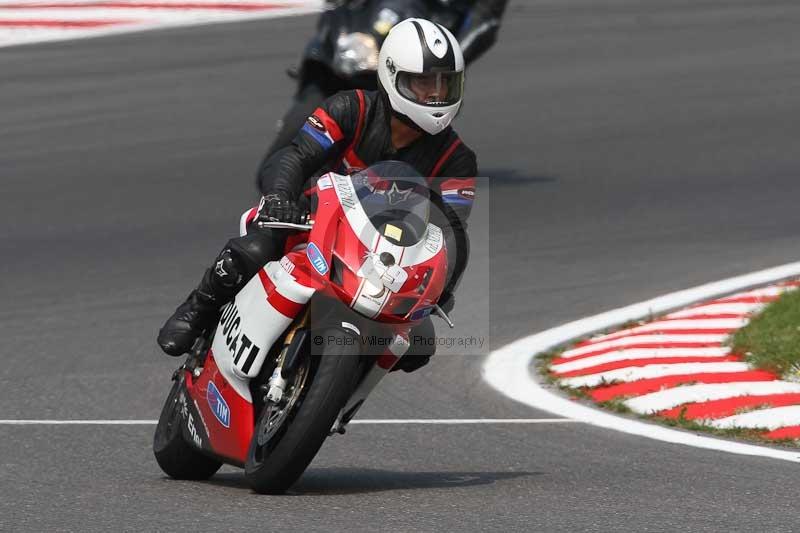 Motorcycle action photographs;Trackday digital images;brands;brands hatch photographs;event digital images;eventdigitalimages;motor racing london;no limits trackday;peter wileman photography;trackday;trackday photos