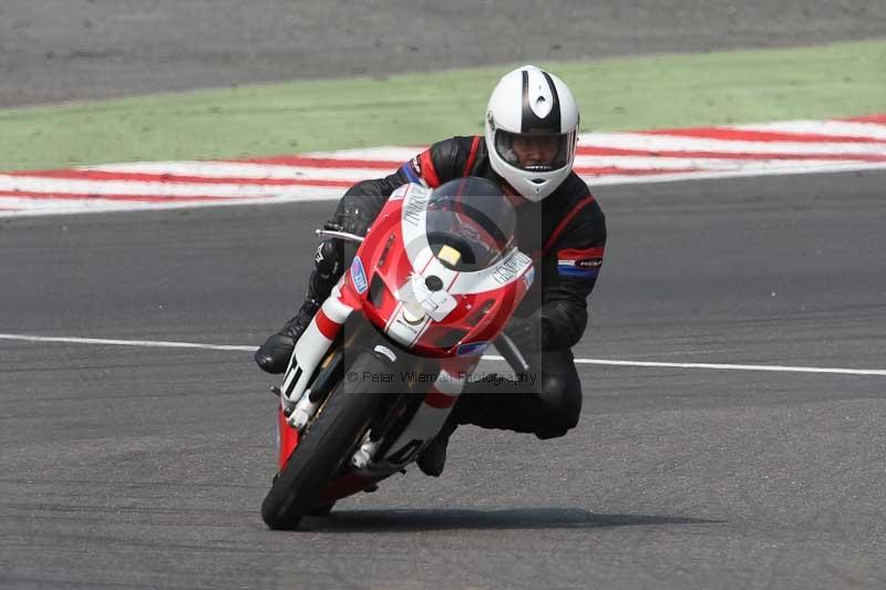 Motorcycle action photographs;Trackday digital images;brands;brands hatch photographs;event digital images;eventdigitalimages;motor racing london;no limits trackday;peter wileman photography;trackday;trackday photos