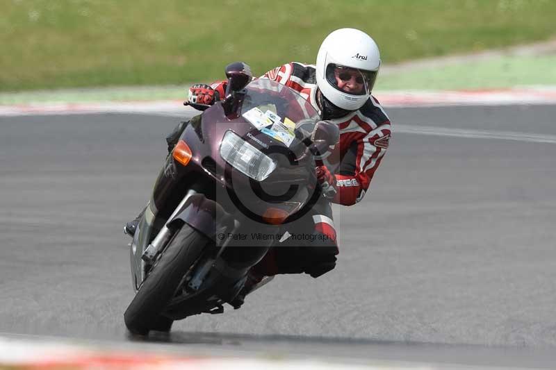 Motorcycle action photographs;Trackday digital images;brands;brands hatch photographs;event digital images;eventdigitalimages;motor racing london;no limits trackday;peter wileman photography;trackday;trackday photos