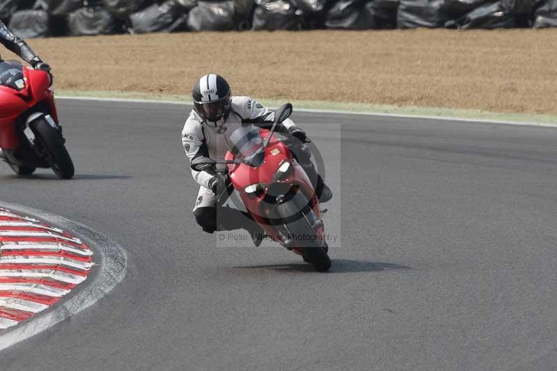Motorcycle action photographs;Trackday digital images;brands;brands hatch photographs;event digital images;eventdigitalimages;motor racing london;no limits trackday;peter wileman photography;trackday;trackday photos