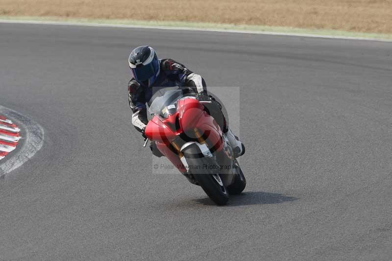 Motorcycle action photographs;Trackday digital images;brands;brands hatch photographs;event digital images;eventdigitalimages;motor racing london;no limits trackday;peter wileman photography;trackday;trackday photos