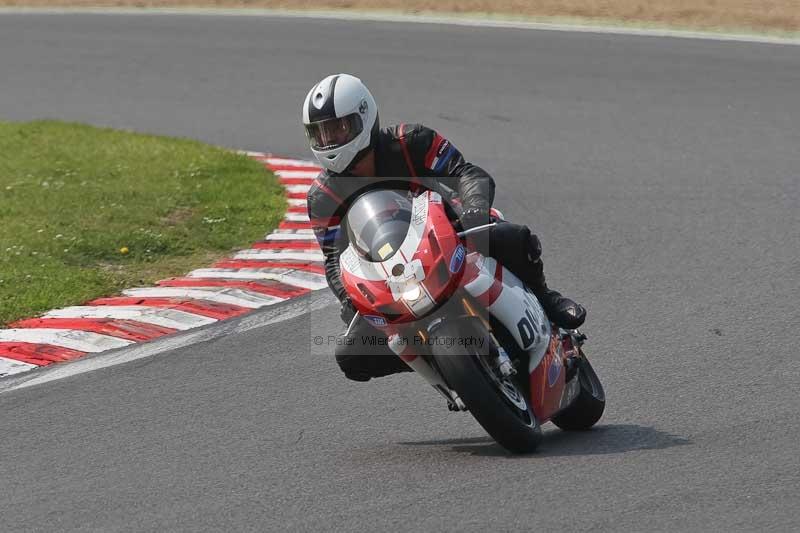 Motorcycle action photographs;Trackday digital images;brands;brands hatch photographs;event digital images;eventdigitalimages;motor racing london;no limits trackday;peter wileman photography;trackday;trackday photos