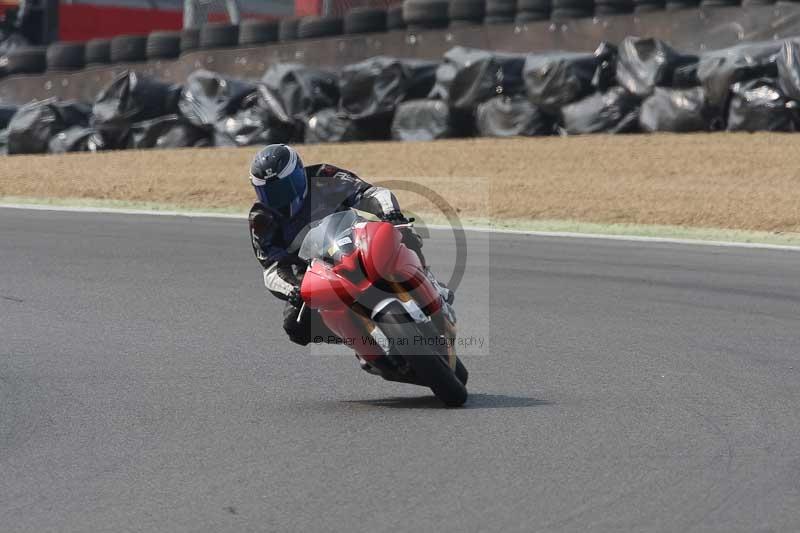 Motorcycle action photographs;Trackday digital images;brands;brands hatch photographs;event digital images;eventdigitalimages;motor racing london;no limits trackday;peter wileman photography;trackday;trackday photos