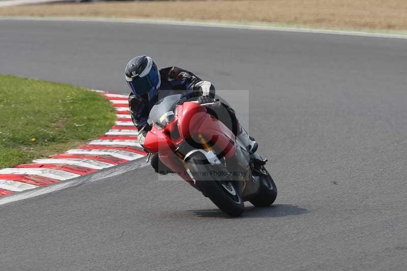 Motorcycle action photographs;Trackday digital images;brands;brands hatch photographs;event digital images;eventdigitalimages;motor racing london;no limits trackday;peter wileman photography;trackday;trackday photos