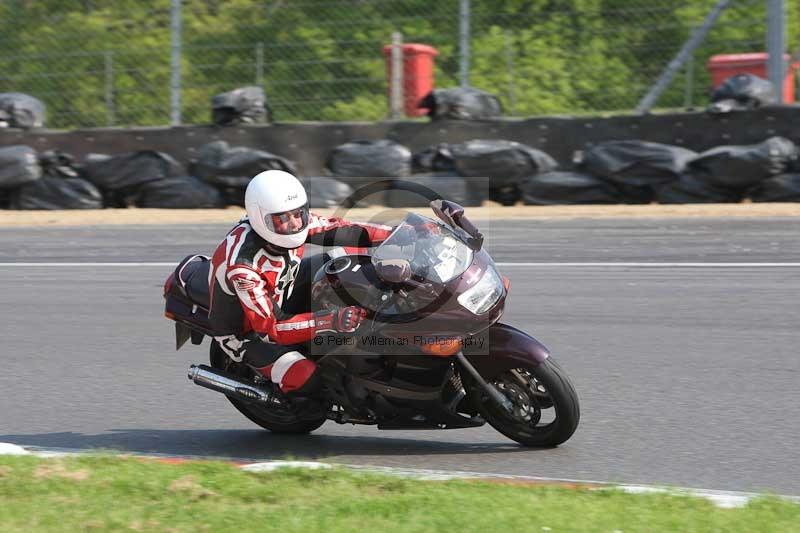 Motorcycle action photographs;Trackday digital images;brands;brands hatch photographs;event digital images;eventdigitalimages;motor racing london;no limits trackday;peter wileman photography;trackday;trackday photos