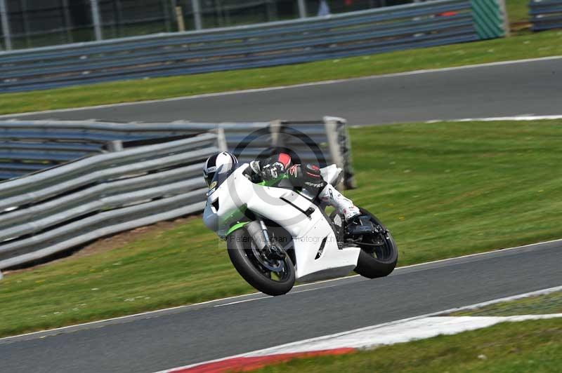 enduro digital images;event digital images;eventdigitalimages;no limits trackdays;oulton no limits trackday;oulton park cheshire;oulton trackday photographs;peter wileman photography;racing digital images;trackday digital images;trackday photos