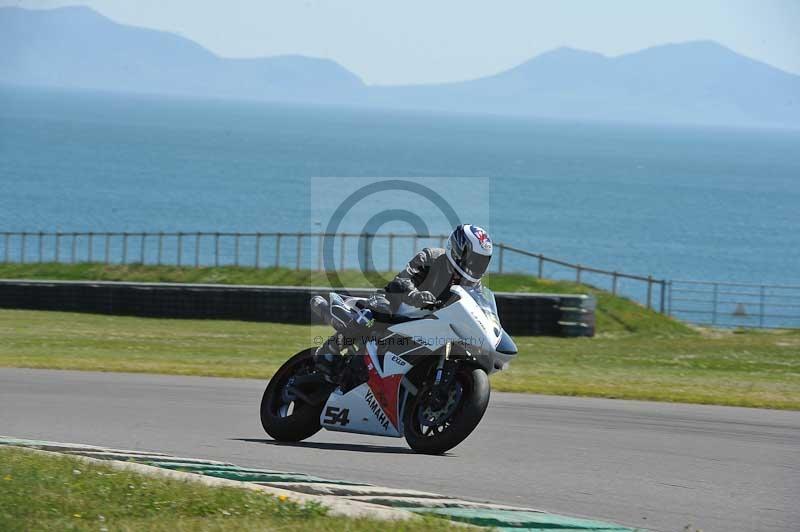 anglesey no limits trackday;anglesey photographs;anglesey trackday photographs;enduro digital images;event digital images;eventdigitalimages;no limits trackdays;peter wileman photography;racing digital images;trac mon;trackday digital images;trackday photos;ty croes