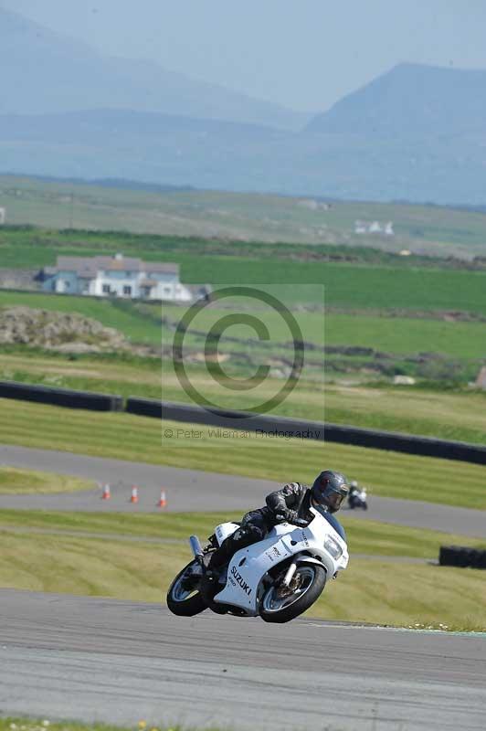 anglesey no limits trackday;anglesey photographs;anglesey trackday photographs;enduro digital images;event digital images;eventdigitalimages;no limits trackdays;peter wileman photography;racing digital images;trac mon;trackday digital images;trackday photos;ty croes